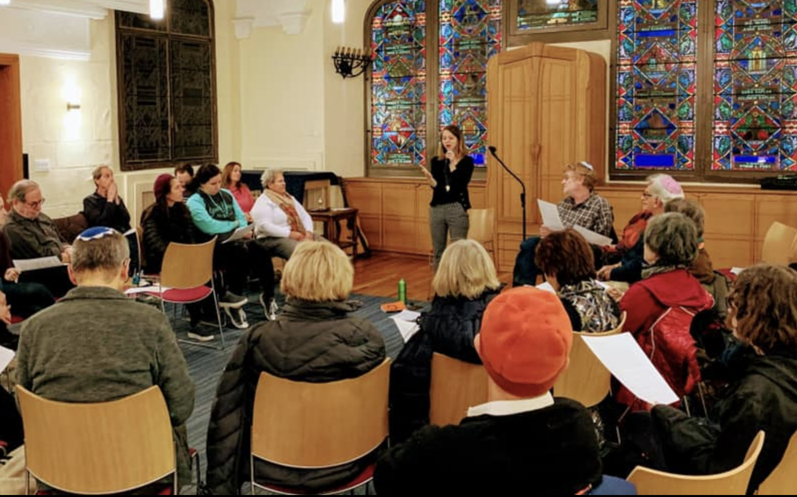 Yael leading a meditation workshop at a Synagogue in NYC